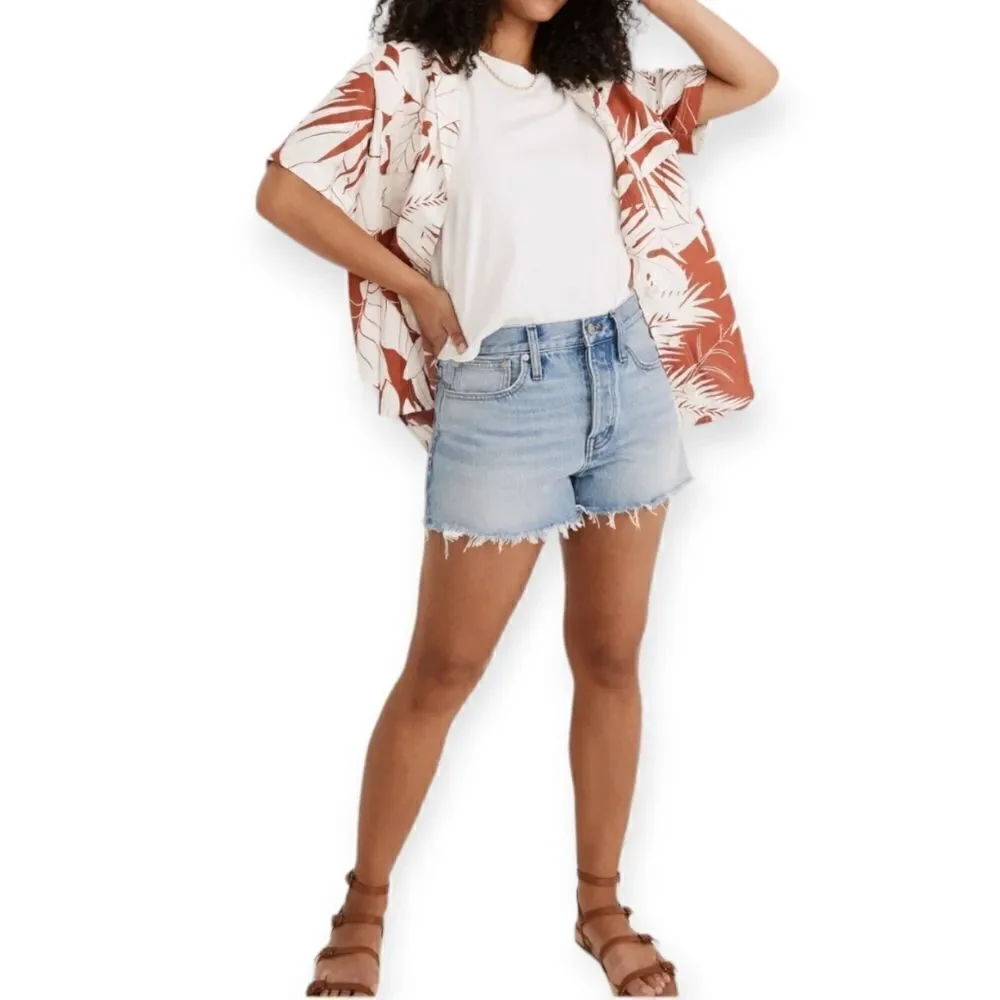 Madewell relaxed denim shorts , size 28